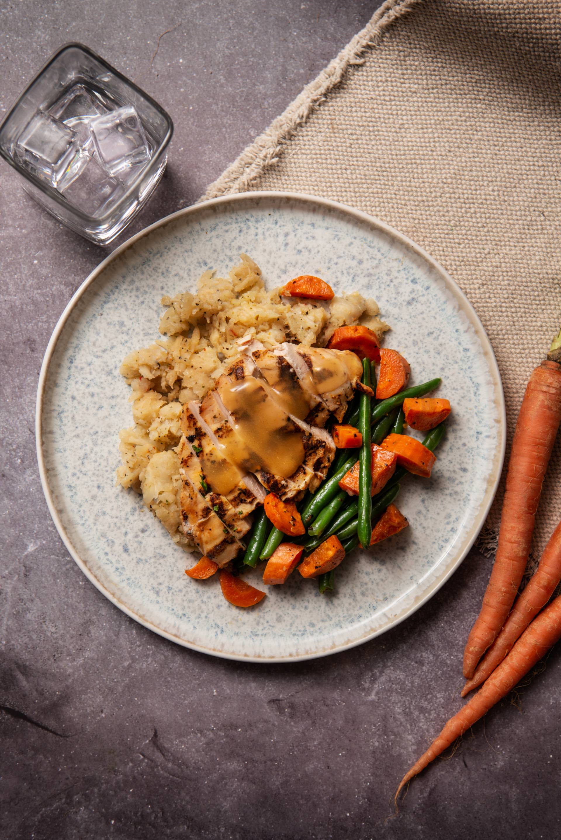 SHREDDER 2 - Baked Chicken Breast with Vegan Gravy