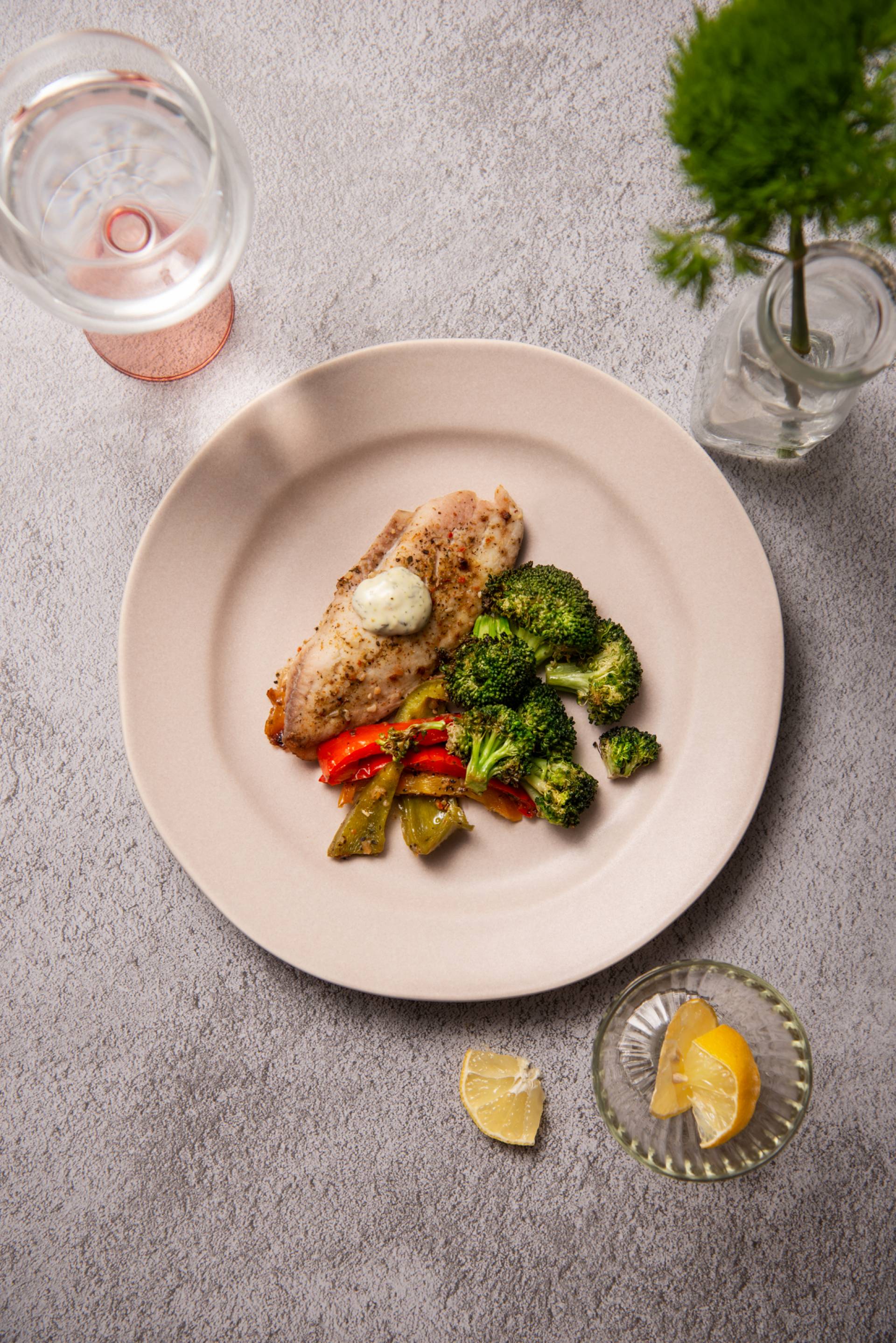FITNESS: Baked Tilapia with Lemon Dill Aioli (LOW CARB)