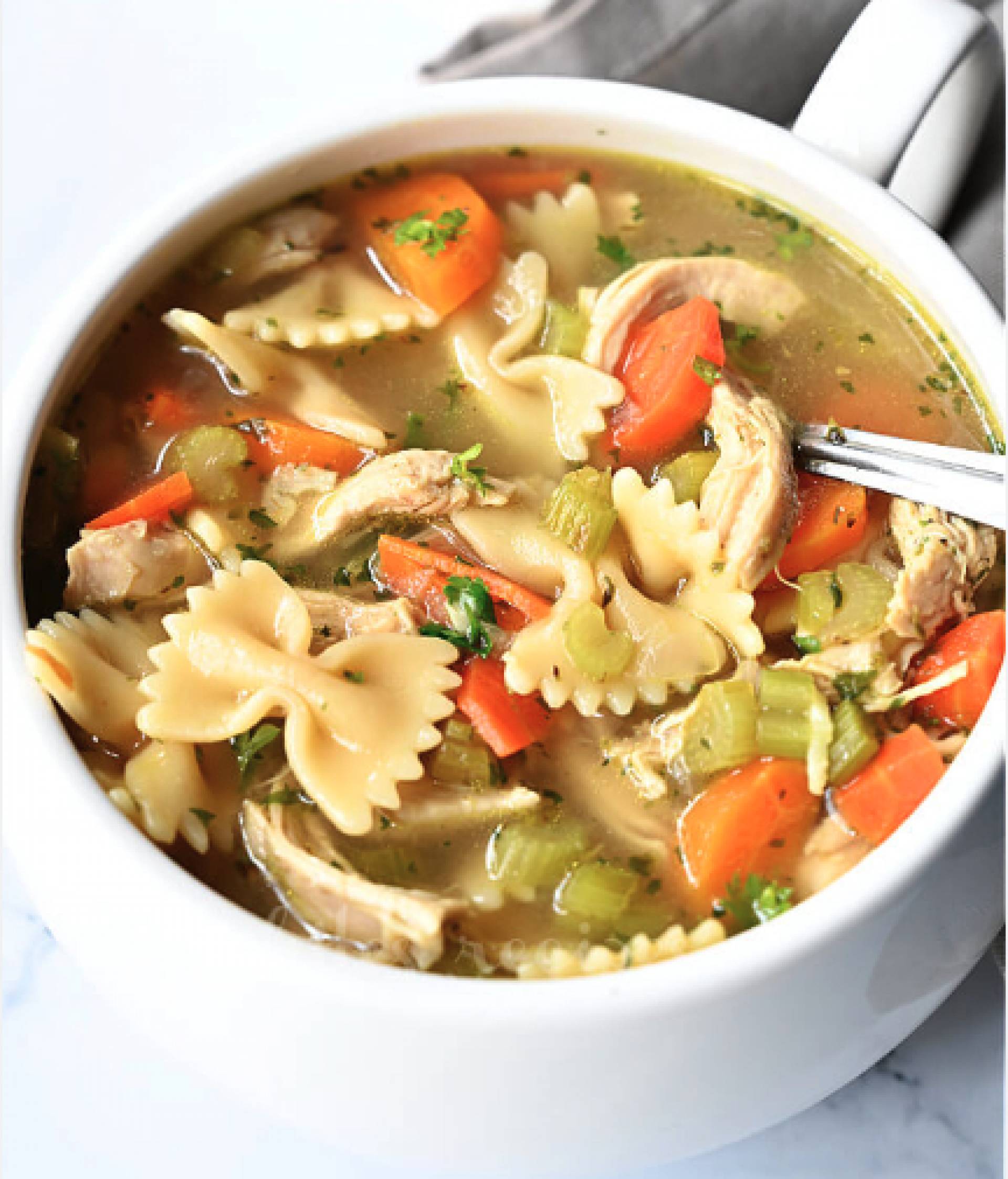 Chicken Noodle Soup (16oz)