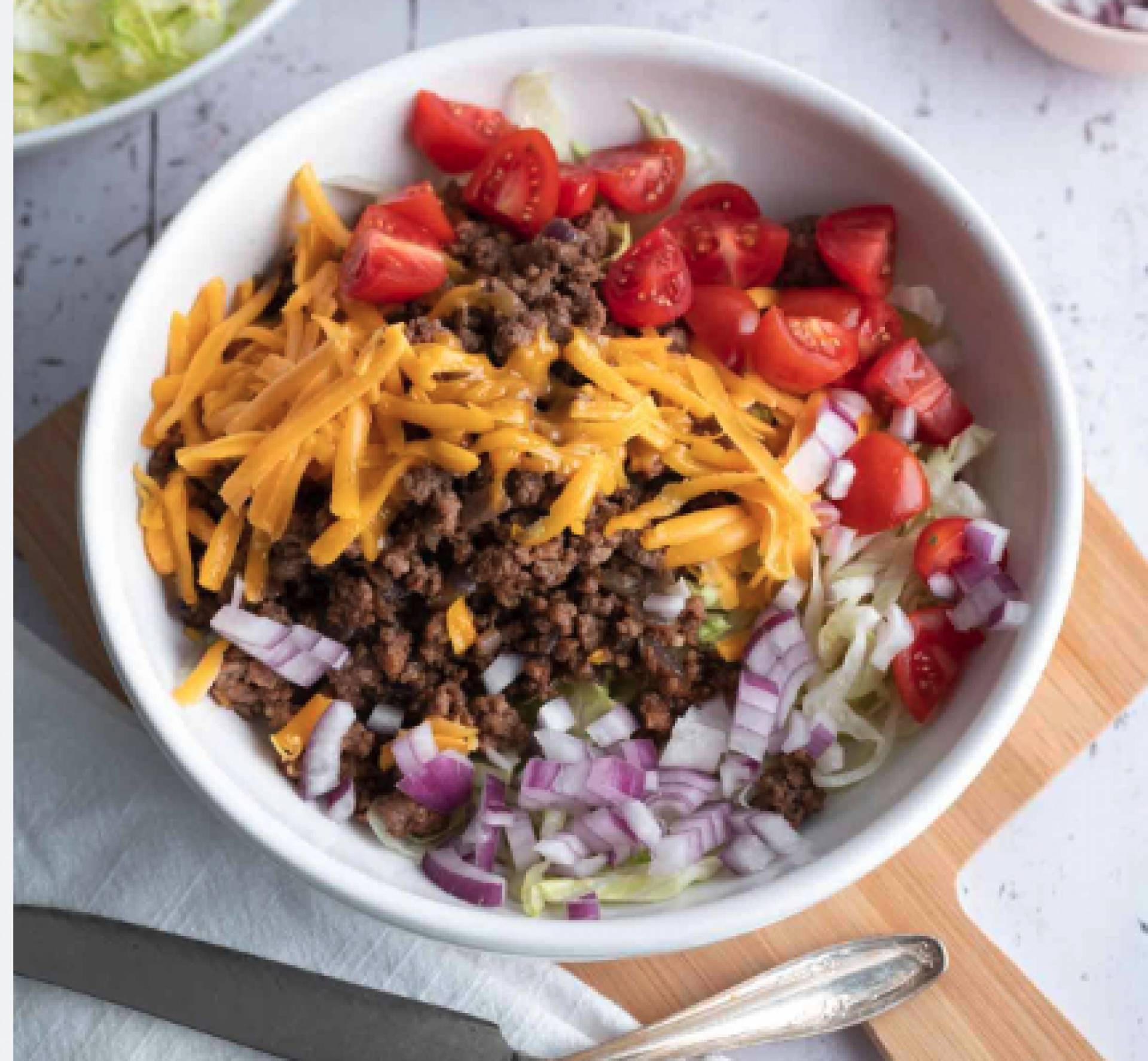 FITNESS: Deconstructed Cheeseburger Bowl
