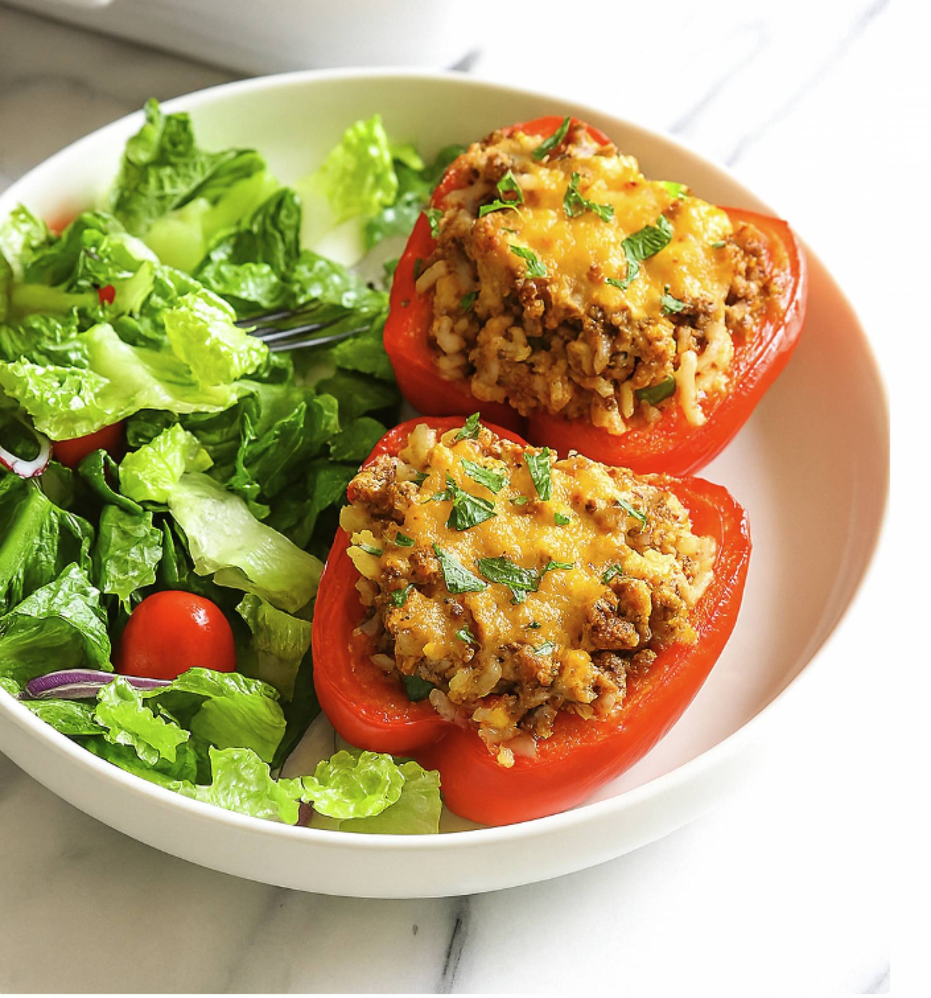 FITNESS: Turkey Taco Stuffed Peppers (LowCarb)