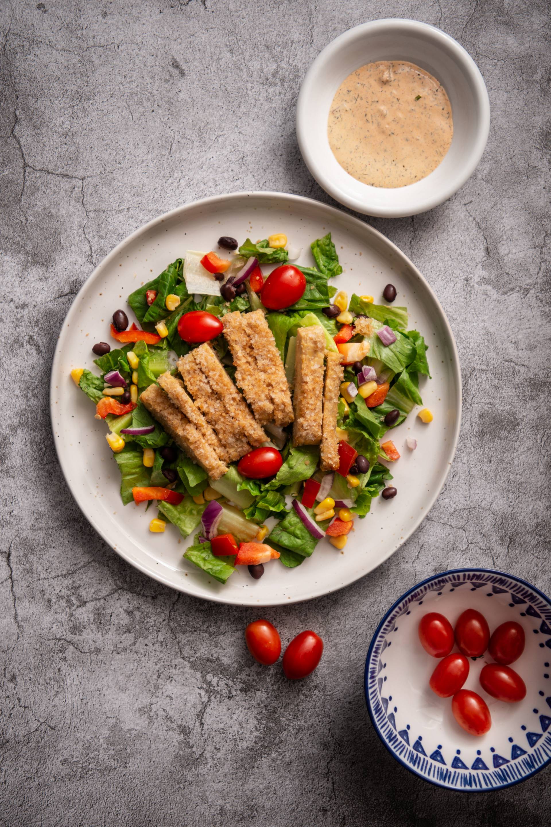 Southwestern Crusted Tempeh Salad